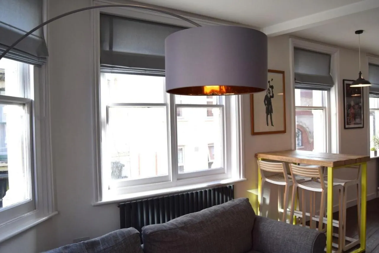 Airy Modern 1 Bed Apartment In Shoreditch London