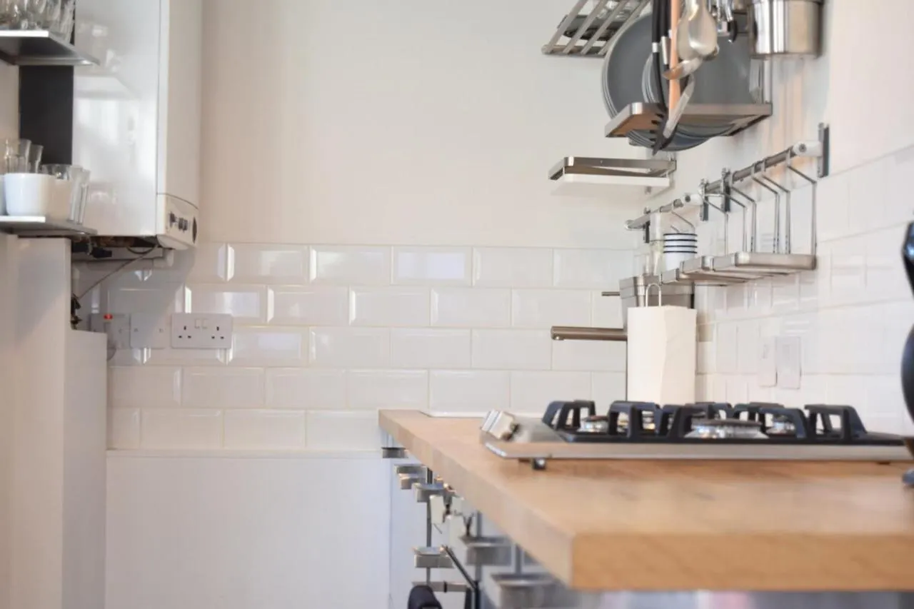 Airy Modern 1 Bed Apartment In Shoreditch London