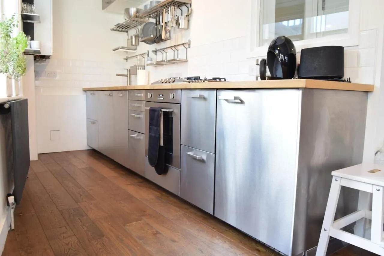 Airy Modern 1 Bed Apartment In Shoreditch London United Kingdom