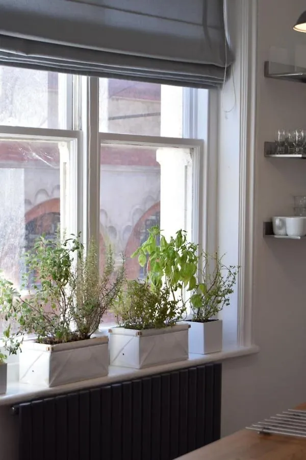 Airy Modern 1 Bed Apartment In Shoreditch London