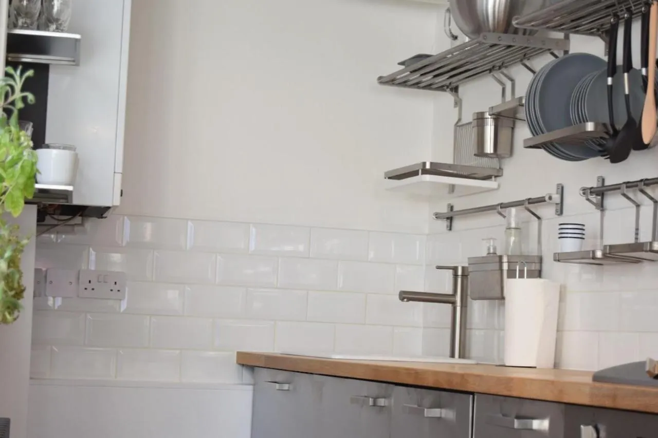 Airy Modern 1 Bed Apartment In Shoreditch London